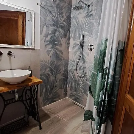 Casina Di Alice * Vinci