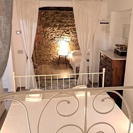 Casina Di Alice Vinci